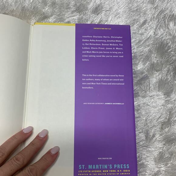 INDIGO by Multiple Authors Charlaine Harris - Picture 4 of 4